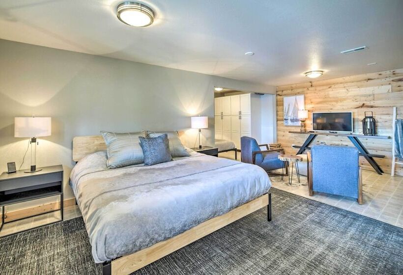 Family Friendly Home On Pelican Lake W/ Fire Pit