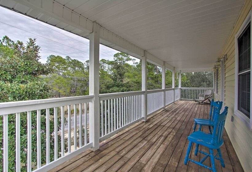 Family Friendly Home W/ Pool, Easy Walk To Beach!