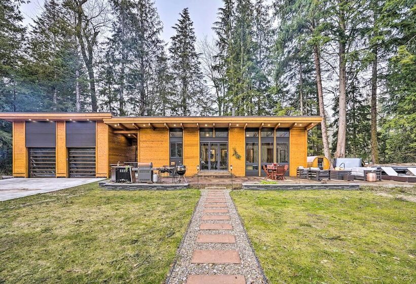 Gold Bar Cabin On Skykomish River: Heated Swim Spa