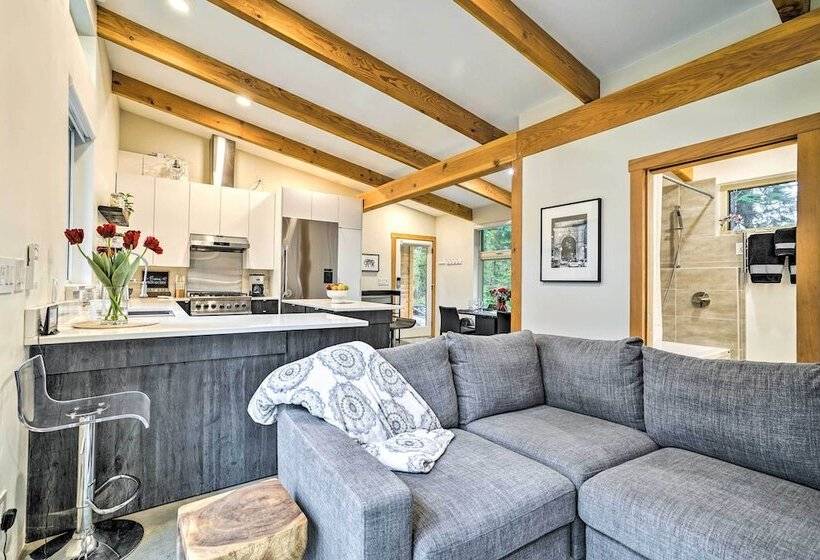 Gold Bar Cabin On Skykomish River: Heated Swim Spa