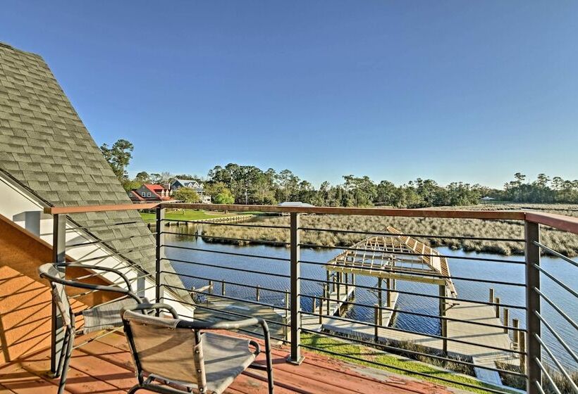 Gorgeous Ocean Springs Waterfront Home W/ Dock!