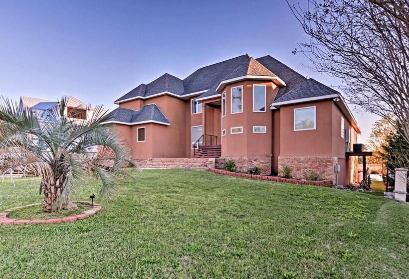 Gorgeous Ocean Springs Waterfront Home W/ Dock!
