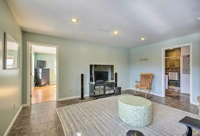 Gravois Mills Home: Boating Vacation!