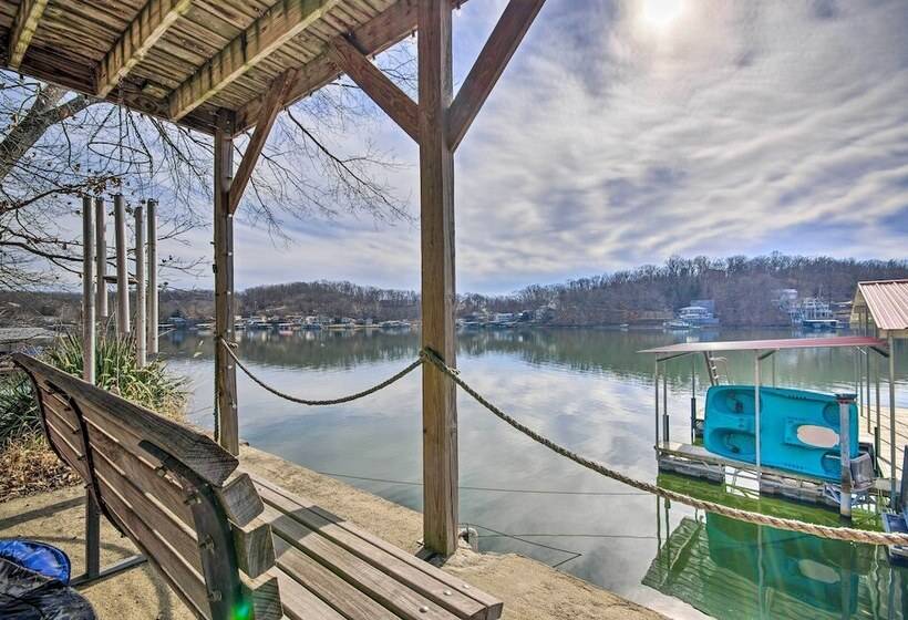 Gravois Mills Home: Boating Vacation!