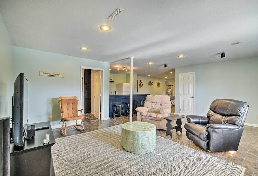 Gravois Mills Home: Boating Vacation!