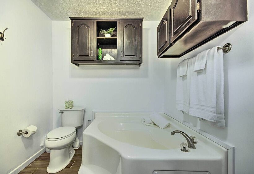 Gravois Mills Home: Boating Vacation!