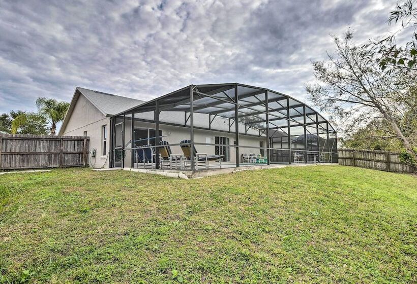 Kissimmee Retreat: Fenced In Yard W/ Pool!