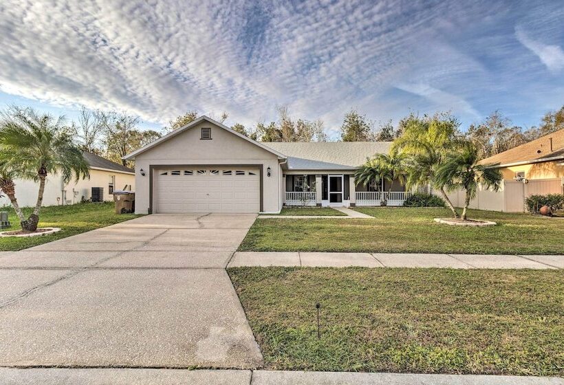 Kissimmee Retreat: Fenced In Yard W/ Pool!