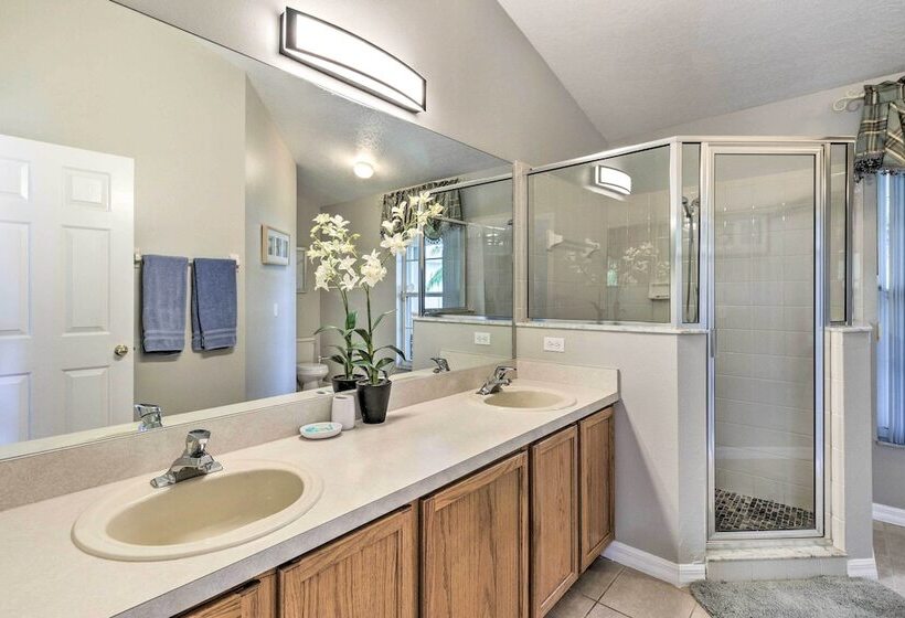 Kissimmee Retreat: Fenced In Yard W/ Pool!