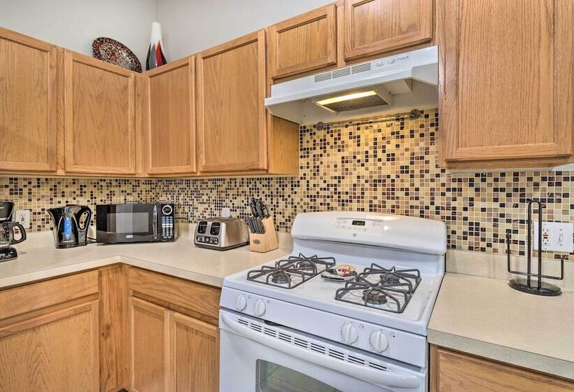 Kissimmee Retreat: Fenced In Yard W/ Pool!