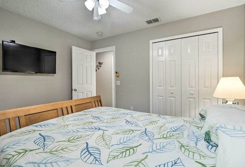 Kissimmee Retreat: Fenced In Yard W/ Pool!