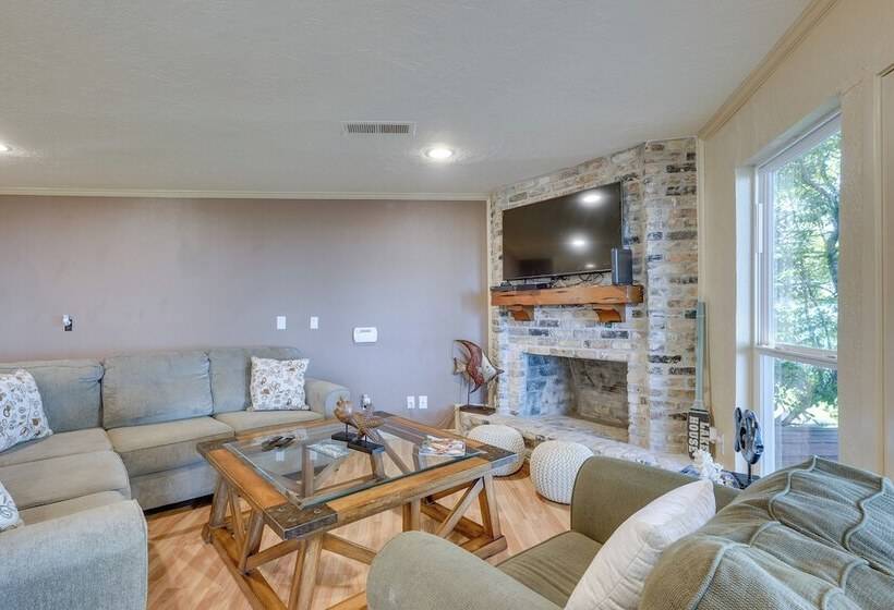 Lakefront Montgomery Home W/ Porch & Dock!