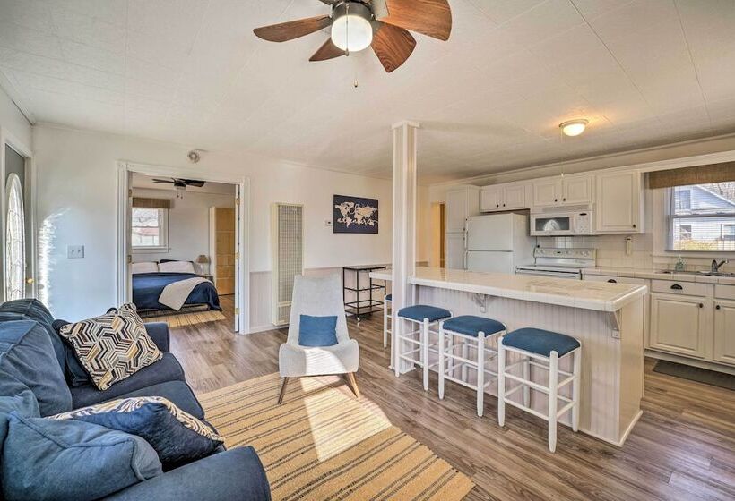 Lakeview Mecosta Cottage W/ Grill + Fire Pit