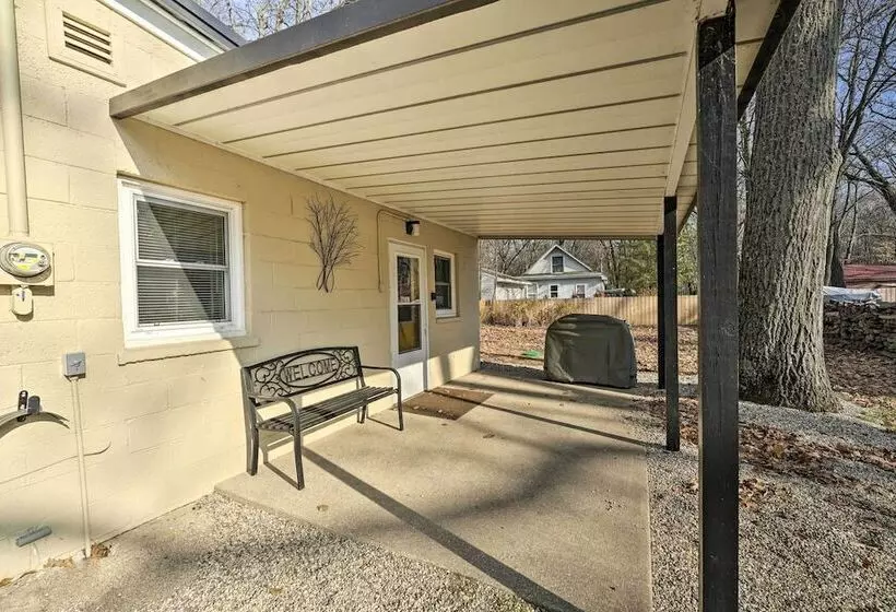 Lakeview Mecosta Cottage W/ Grill + Fire Pit