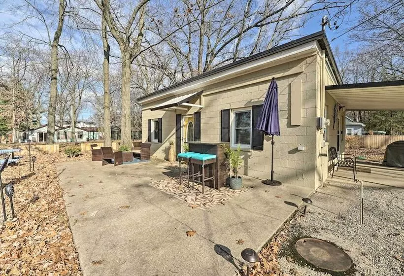 Lakeview Mecosta Cottage W/ Grill + Fire Pit