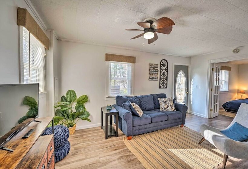 Lakeview Mecosta Cottage W/ Grill + Fire Pit