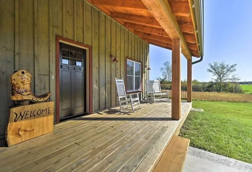 Lakefront Wisconsin Dells Home W/ Game Room