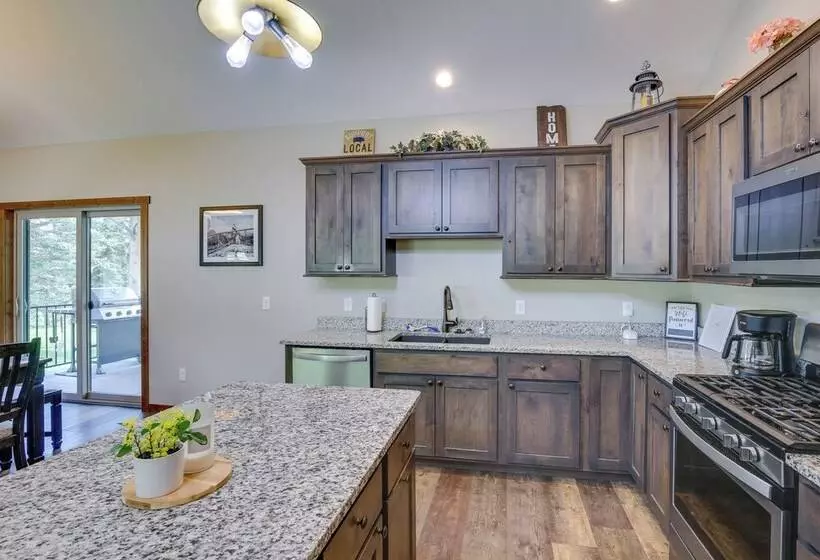 Family Friendly Lead Cabin Near Atv/snowmobiling