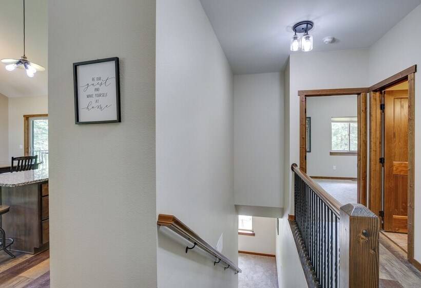 Family Friendly Lead Cabin Near Atv/snowmobiling