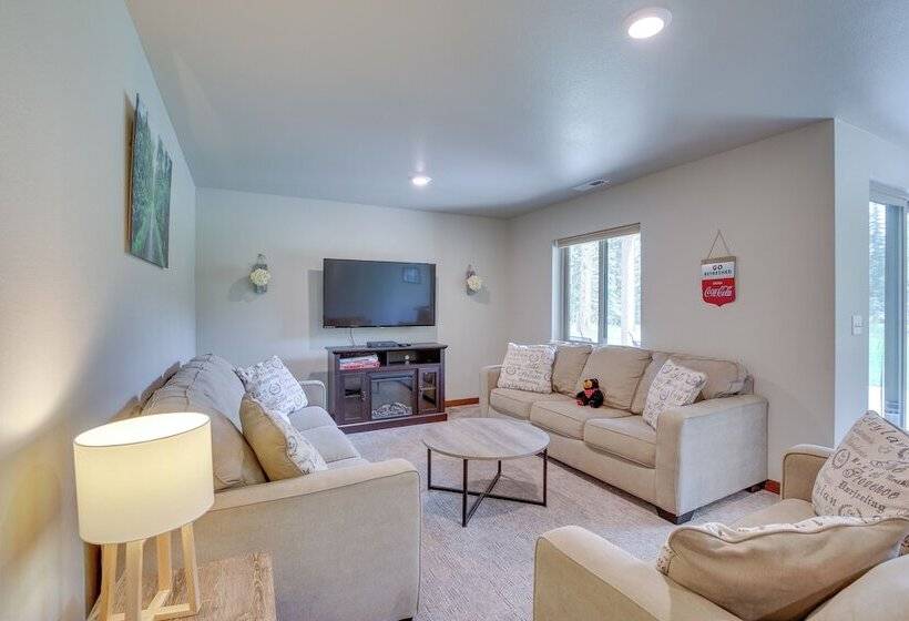 Family Friendly Lead Cabin Near Atv/snowmobiling