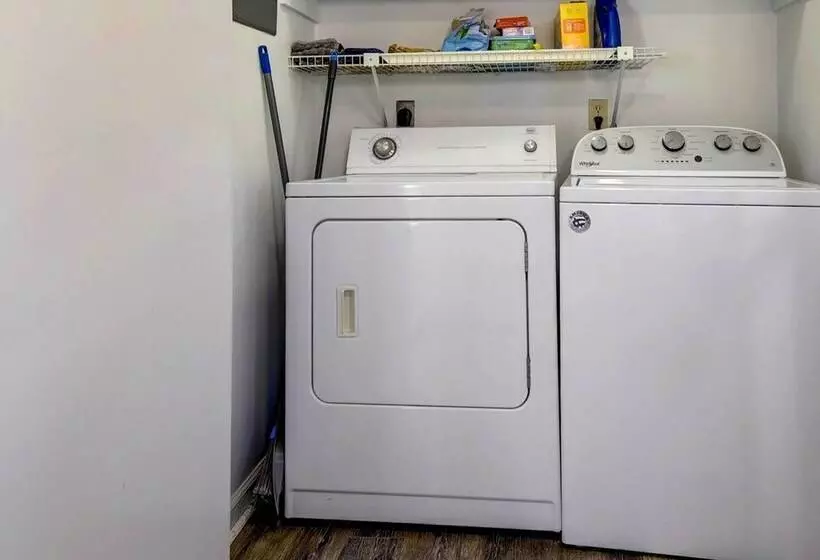 Ocean Isle Beach Home W/ Canal Views!