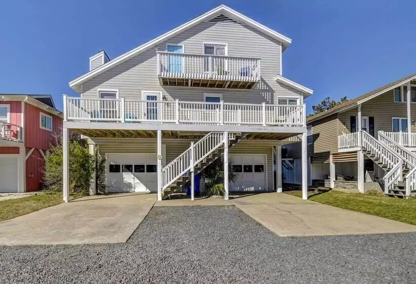 Ocean Isle Beach Home W/ Canal Views!