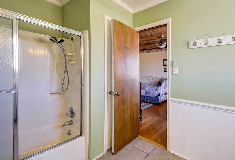 Ocean Isle Beach Home W/ Canal Views!