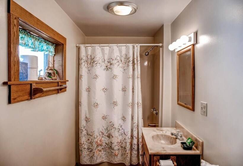 5 Mi To Cooperstown All Star Village: Otego Home