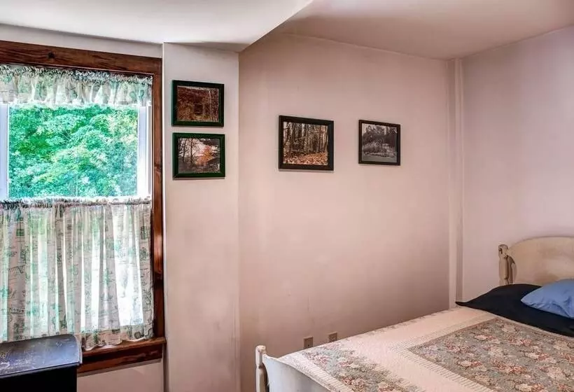 5 Mi To Cooperstown All Star Village: Otego Home