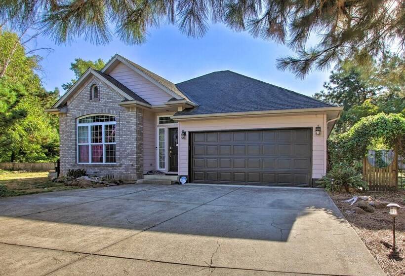 Pet Friendly Home W/ Grill, 2 Mi To Autzen Stadium