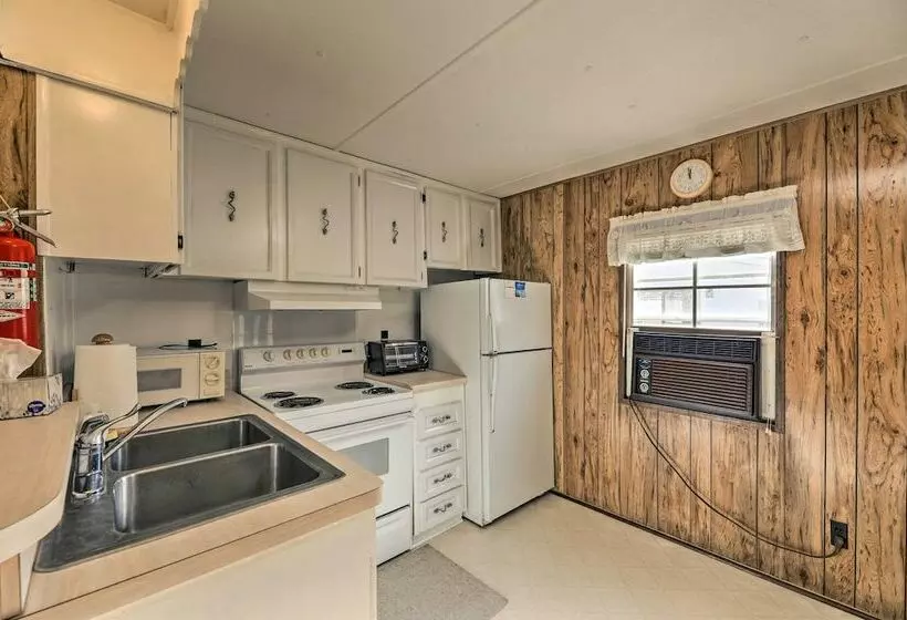 Pet Friendly Cabin W/ Dock: Fish & Explore!