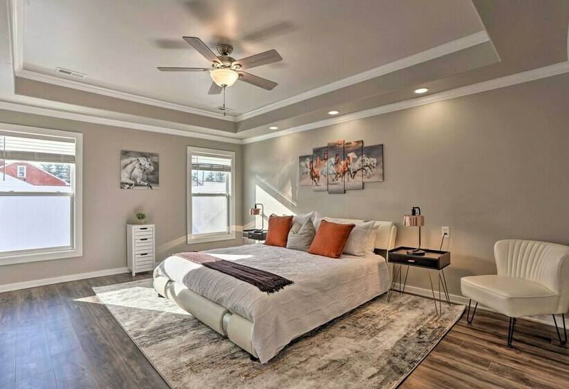 Petfriendly Home, 5 Mi To Dtwn Louisville!