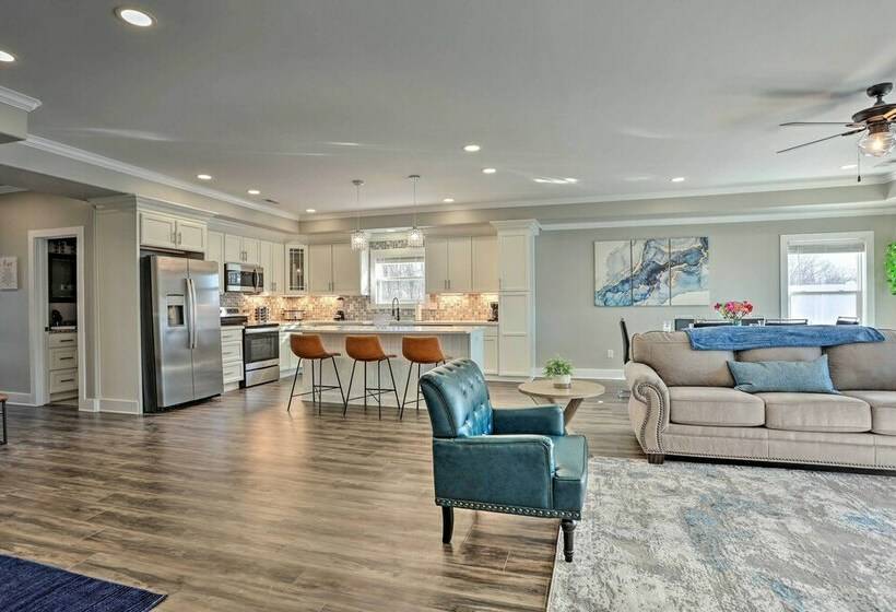 Petfriendly Home, 5 Mi To Dtwn Louisville!