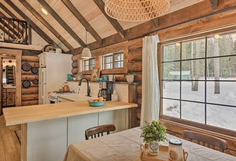 Serene Kootenai Cabin   3 Mi To Dtwn & River!