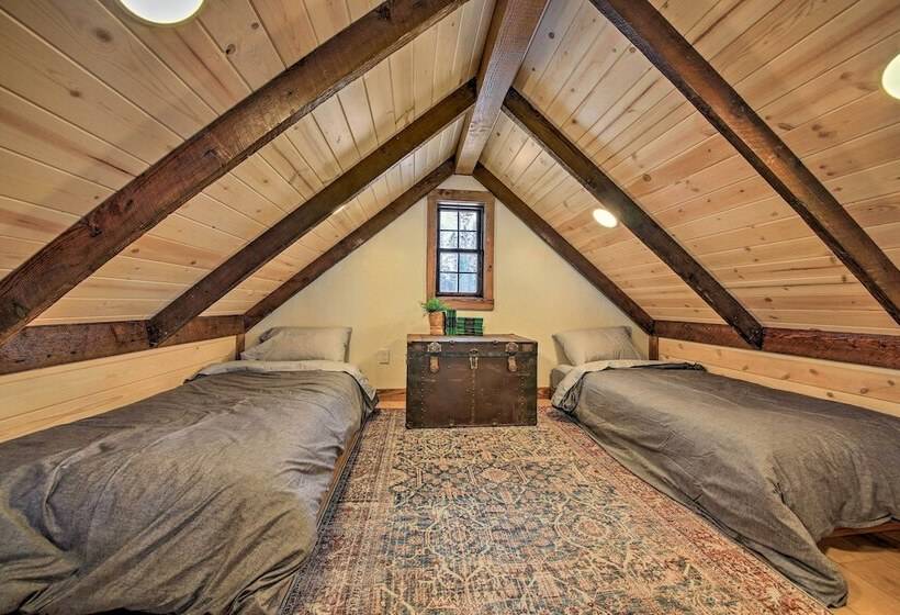 Serene Kootenai Cabin   3 Mi To Dtwn & River!