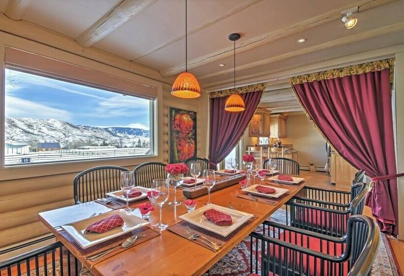 Snowmass Home W/ Hot Tub, Fireplace, & Mtn Views!