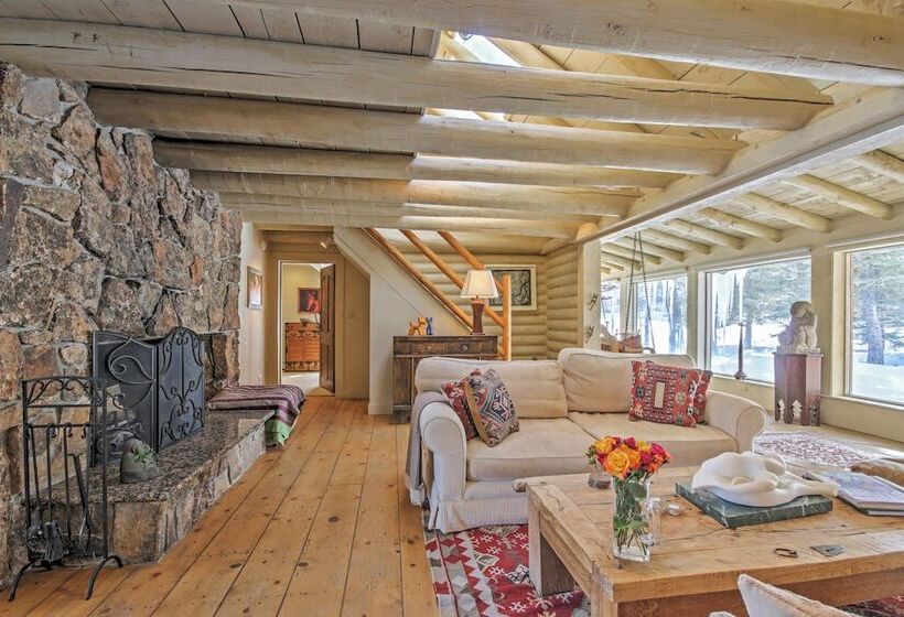 Snowmass Home W/ Hot Tub, Fireplace, & Mtn Views!