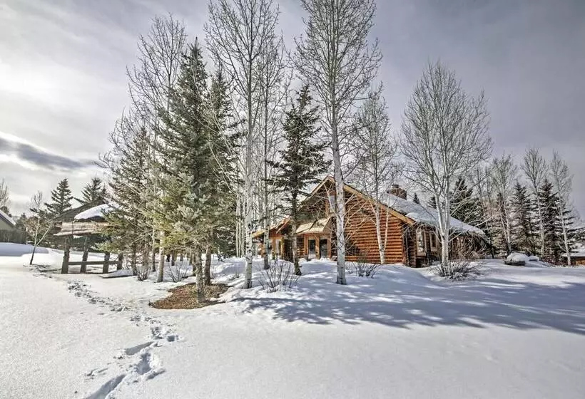 Snowmass Home W/ Hot Tub, Fireplace, & Mtn Views!