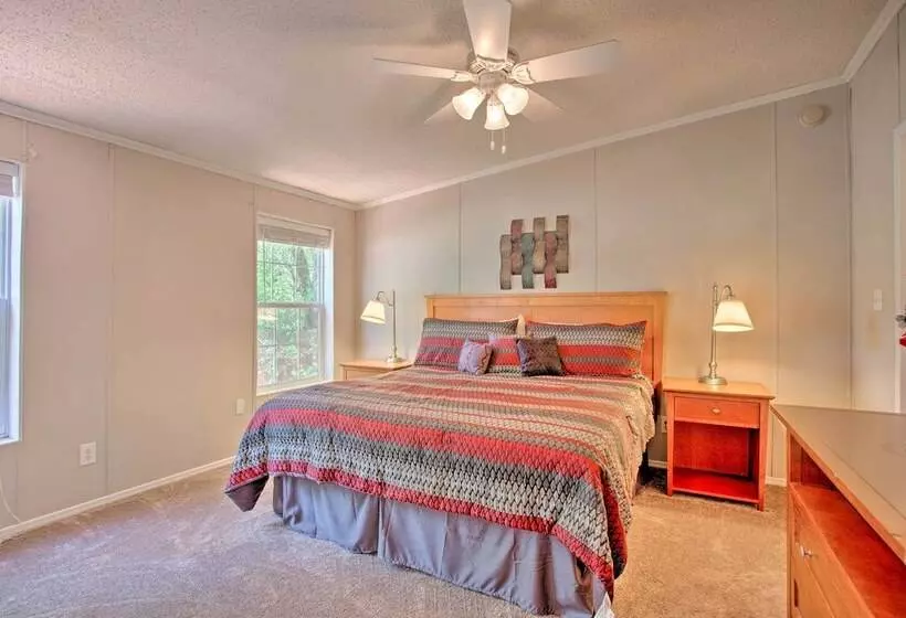 Spacious House ~ 1 Mi To Lake & Boat Ramp!