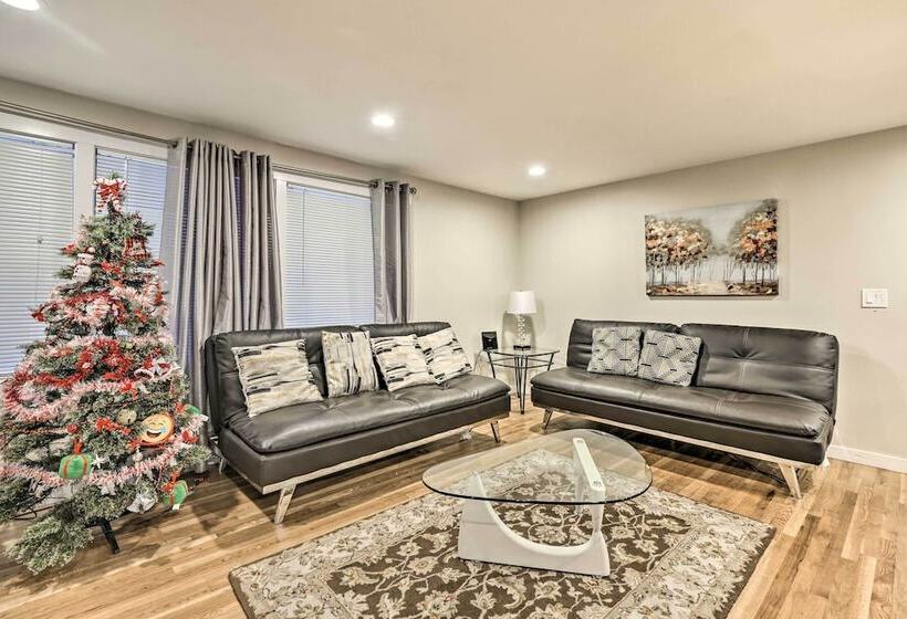 Spacious Kent Home ~ 17 Mi To Dtwn Seattle!