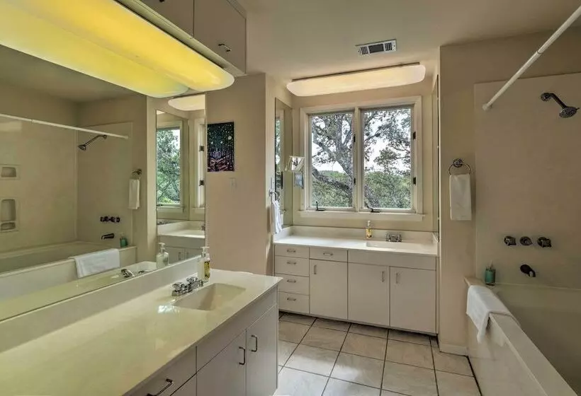 Spacious Lake Travis Home W/ Private Deck & Views!