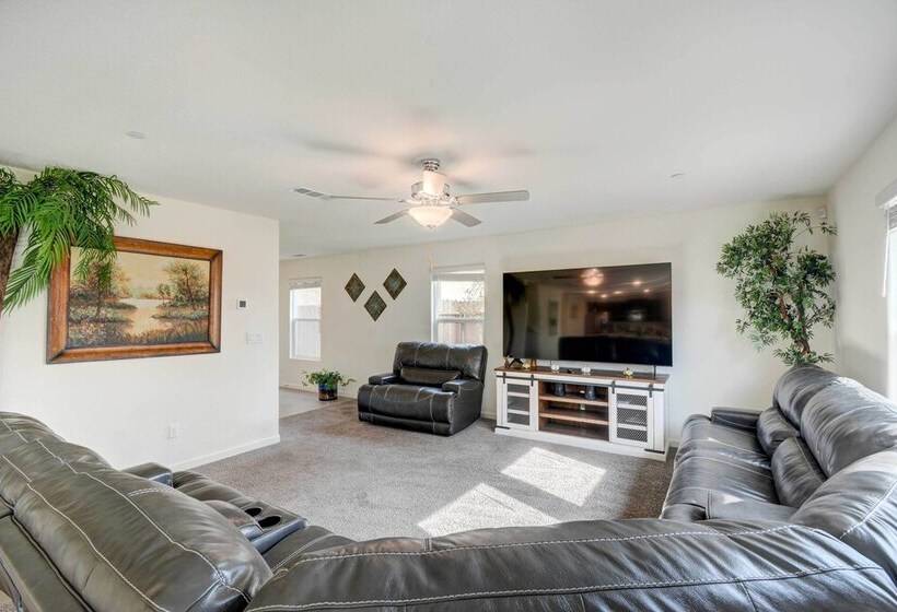 Spacious Merced Vacation Rental!
