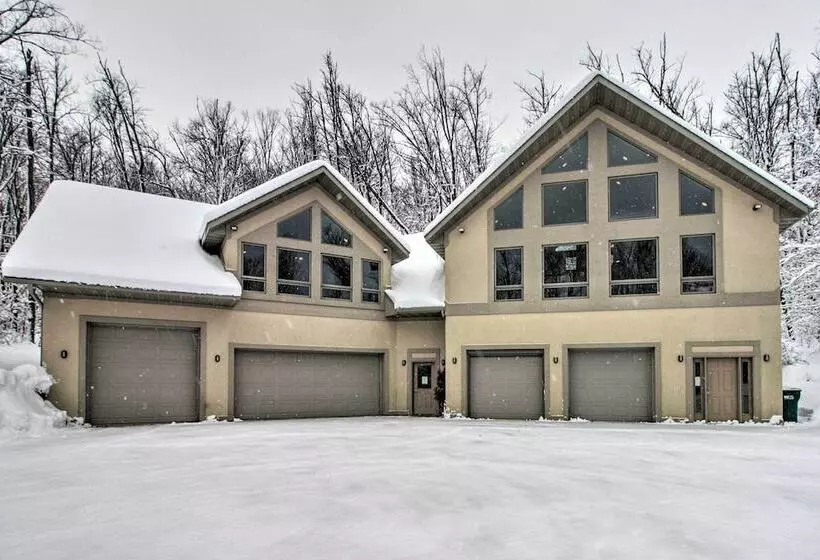 Spacious & Secluded Home By Pokegama Lake!