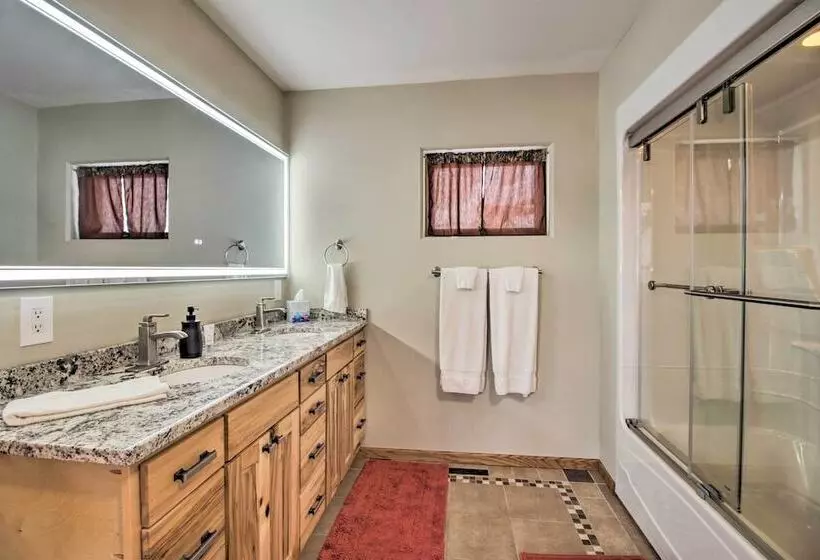 Spacious & Secluded Home By Pokegama Lake!