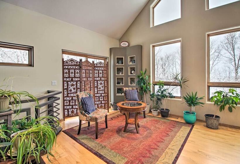 Spacious & Secluded Home By Pokegama Lake!