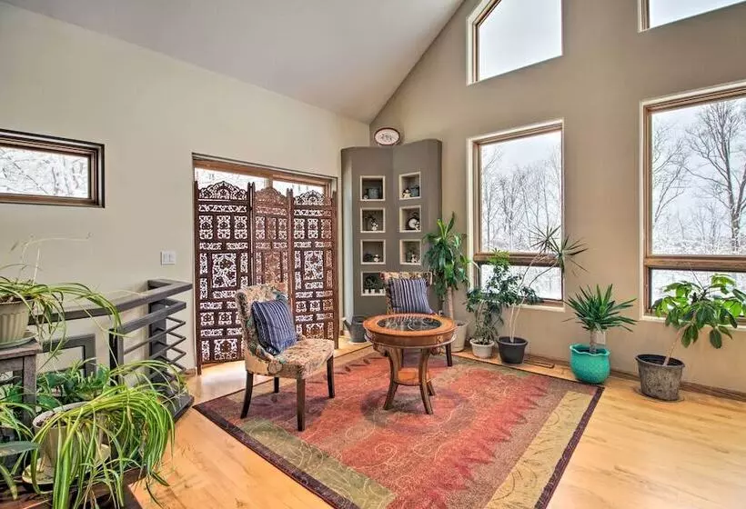 Spacious & Secluded Home By Pokegama Lake!