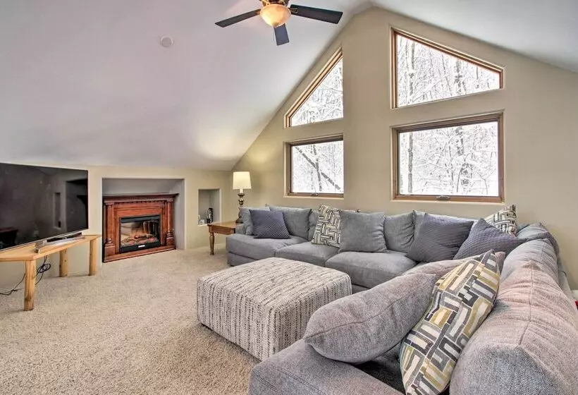 Spacious & Secluded Home By Pokegama Lake!