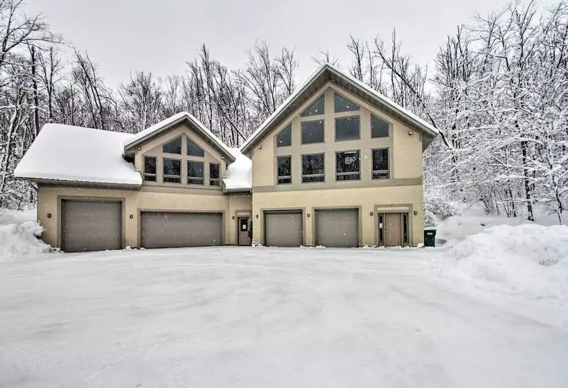 Spacious & Secluded Home By Pokegama Lake!