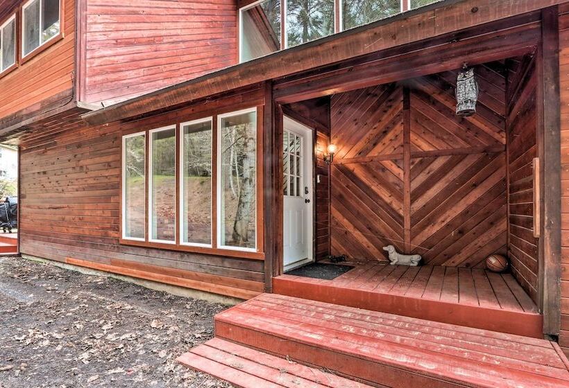 Spacious Sun Up Bay Cabin, 20 Min To Downtown Cda!