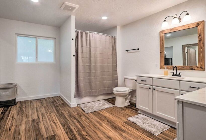 Spacious Sun Up Bay Cabin, 20 Min To Downtown Cda!